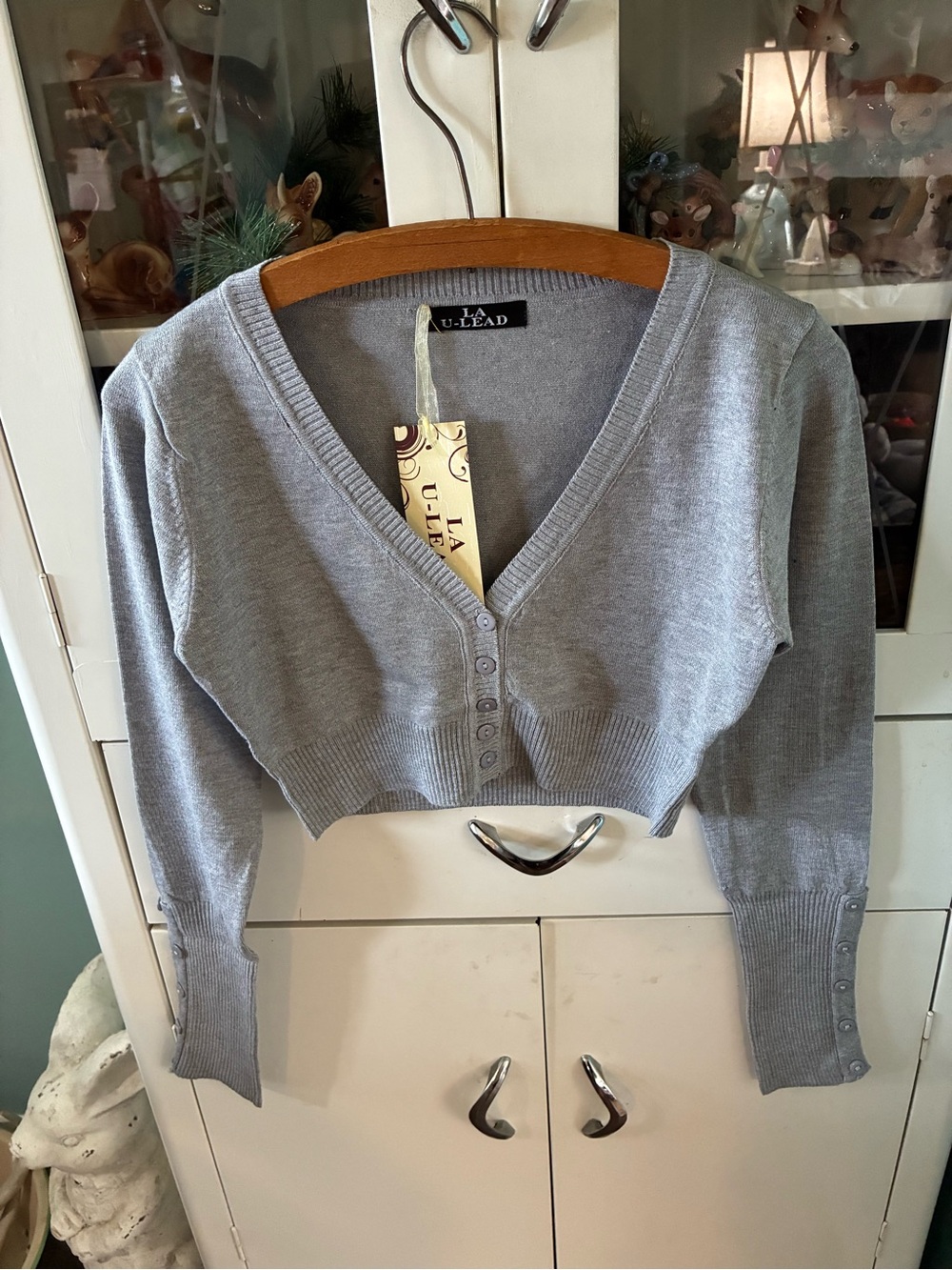 LA U-Lead 17” pit to pit sz S Gray Cropped V-Neck Button Cardigan NWT